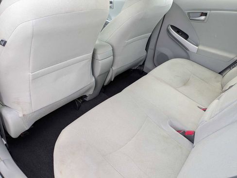 Used 2014 Toyota Prius Four image 15