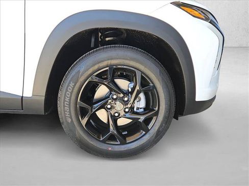 New 2026 Chevrolet Trax LT w/ Driver Confidence Package FWD image 10