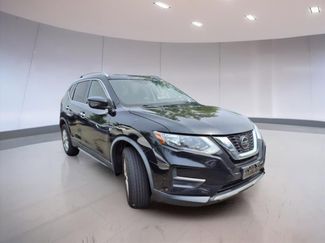 Used 2019 Nissan Rogue SV image 1