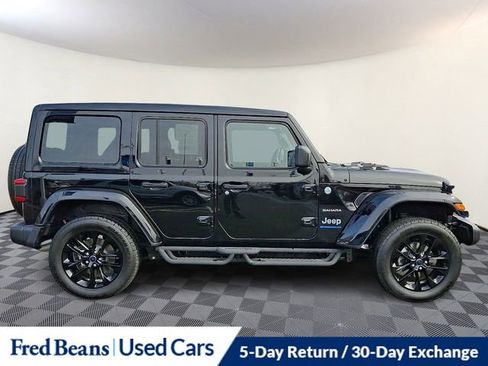Used 2024 Jeep Wrangler Unlimited Sahara image 8