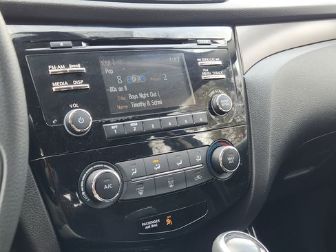 Used 2018 Nissan Rogue Sport S w/ S Appearance Package image 10