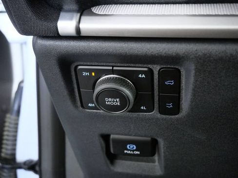 Certified 2025 Ford Expedition Active AWD/4WD image 25