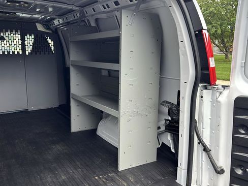 Used 2025 Chevrolet Express 2500 w/ Driver Convenience Package RWD image 13