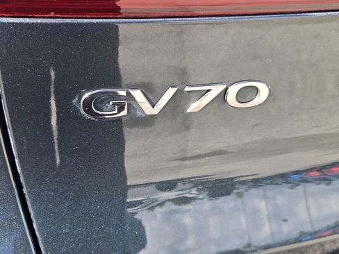 Used 2023 Genesis GV70 2.5T w/ Sport Prestige Package AWD/4WD image 9