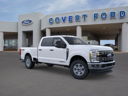 New 2026 Ford F250 XLT w/ FX4 Off-Road Package AWD/4WD image 7