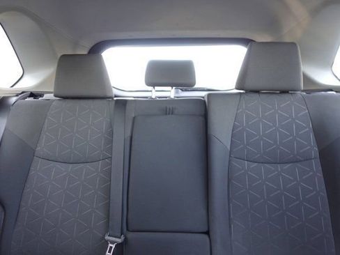 Used 2021 Toyota RAV4 XLE image 16