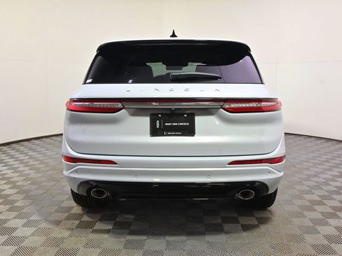 New 2026 Lincoln Corsair Reserve w/ Jet Appearance Package AWD/4WD image 5