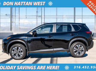 Used 2023 Nissan Rogue SV video 2