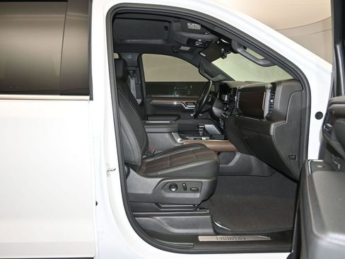 Certified 2024 Chevrolet Silverado 1500 High Country w/ High Country Premium Package image 27