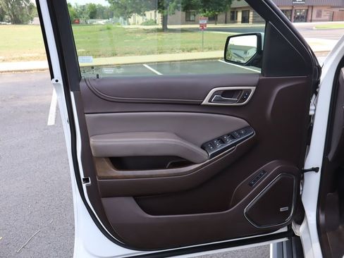 Used 2018 GMC Yukon Denali w/ Denali Ultimate Package AWD/4WD image 25