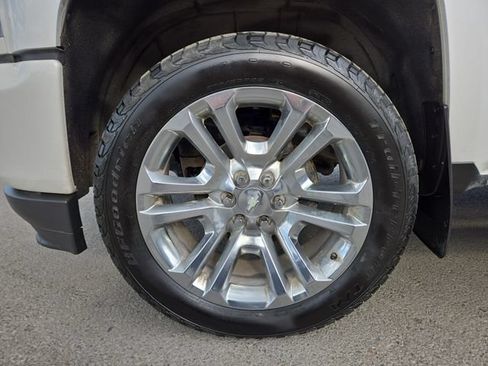 Used 2018 Chevrolet Silverado 1500 High Country AWD/4WD image 7