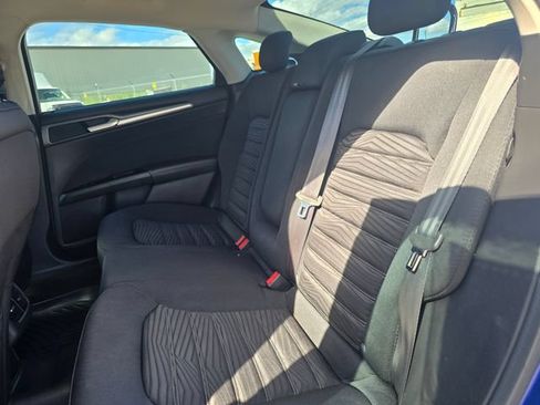 Used 2016 Ford Fusion SE FWD image 12