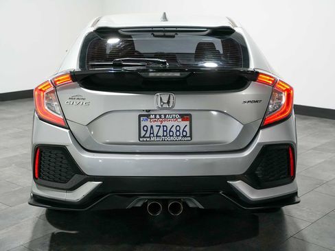 Used 2018 Honda Civic Sport image 4