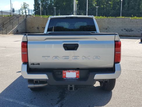 New 2026 Toyota Tacoma TRD Off-Road AWD/4WD image 5