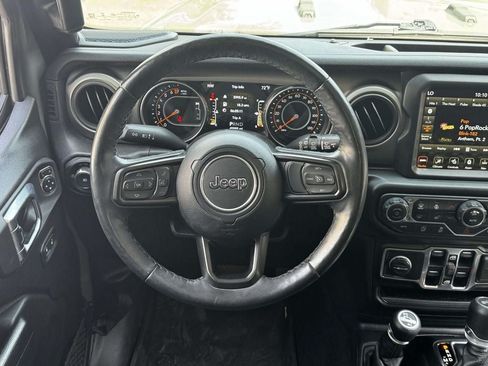 Used 2021 Jeep Wrangler Unlimited Sport AWD/4WD image 15