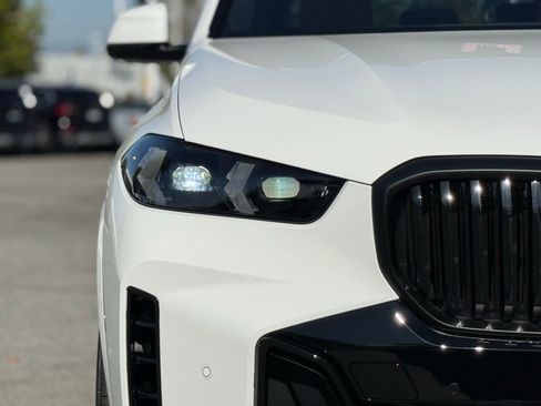 New 2026 BMW X5 sDrive40i image 13