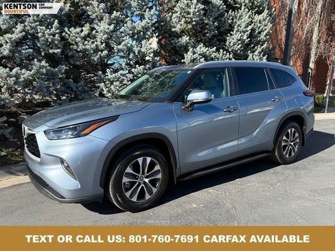 Used 2024 Toyota Highlander XLE AWD/4WD image 1