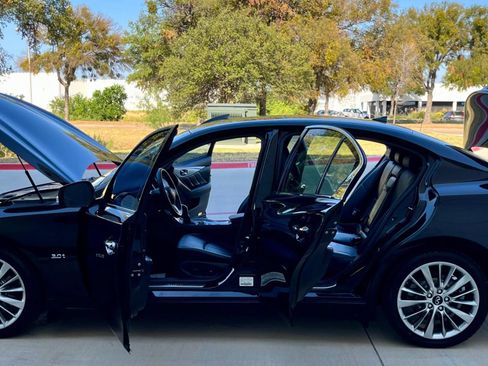 Used 2019 INFINITI Q50 Luxe w/ Essential Package (3.0T Luxe) RWD image 16