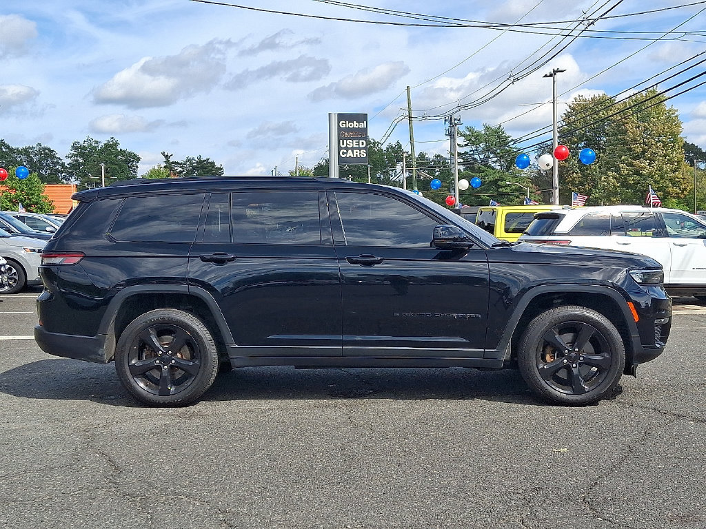 Used 2024 Jeep Grand Cherokee L Limited w/ Black Appearance Package AWD/4WD image 8