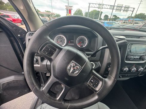 Used 2013 RAM 1500 Express AWD/4WD image 12