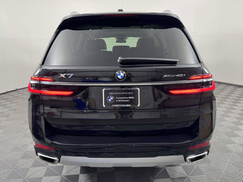 Used 2023 BMW X7 xDrive40i AWD/4WD image 9