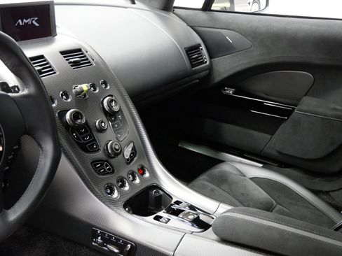Used 2019 Aston Martin Rapide AMR RWD image 28