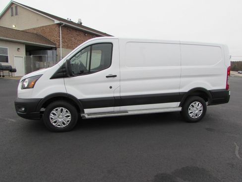 Used 2023 Ford Transit 250 T-250 Low Rf 9070 GVWR RWD w/ Exterior Upgrade Package image 4