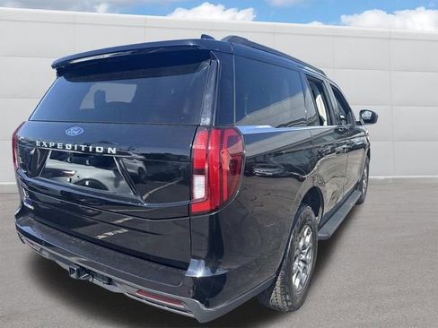 Used 2025 Ford Expedition Active AWD/4WD image 11