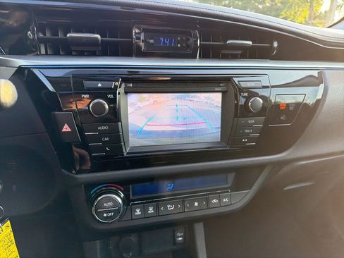 Used 2015 Toyota Corolla S FWD image 11