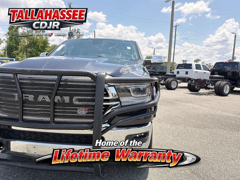 Used 2020 RAM 1500 Laramie AWD/4WD image 11