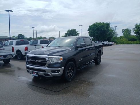 Used 2019 RAM 1500 Big Horn AWD/4WD image 4