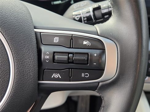 Used 2024 Kia Sportage EX image 29