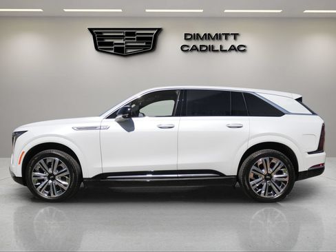 Certified 2026 Cadillac Escalade IQ Luxury 2 w/ LPO, Radiant Package AWD/4WD image 8