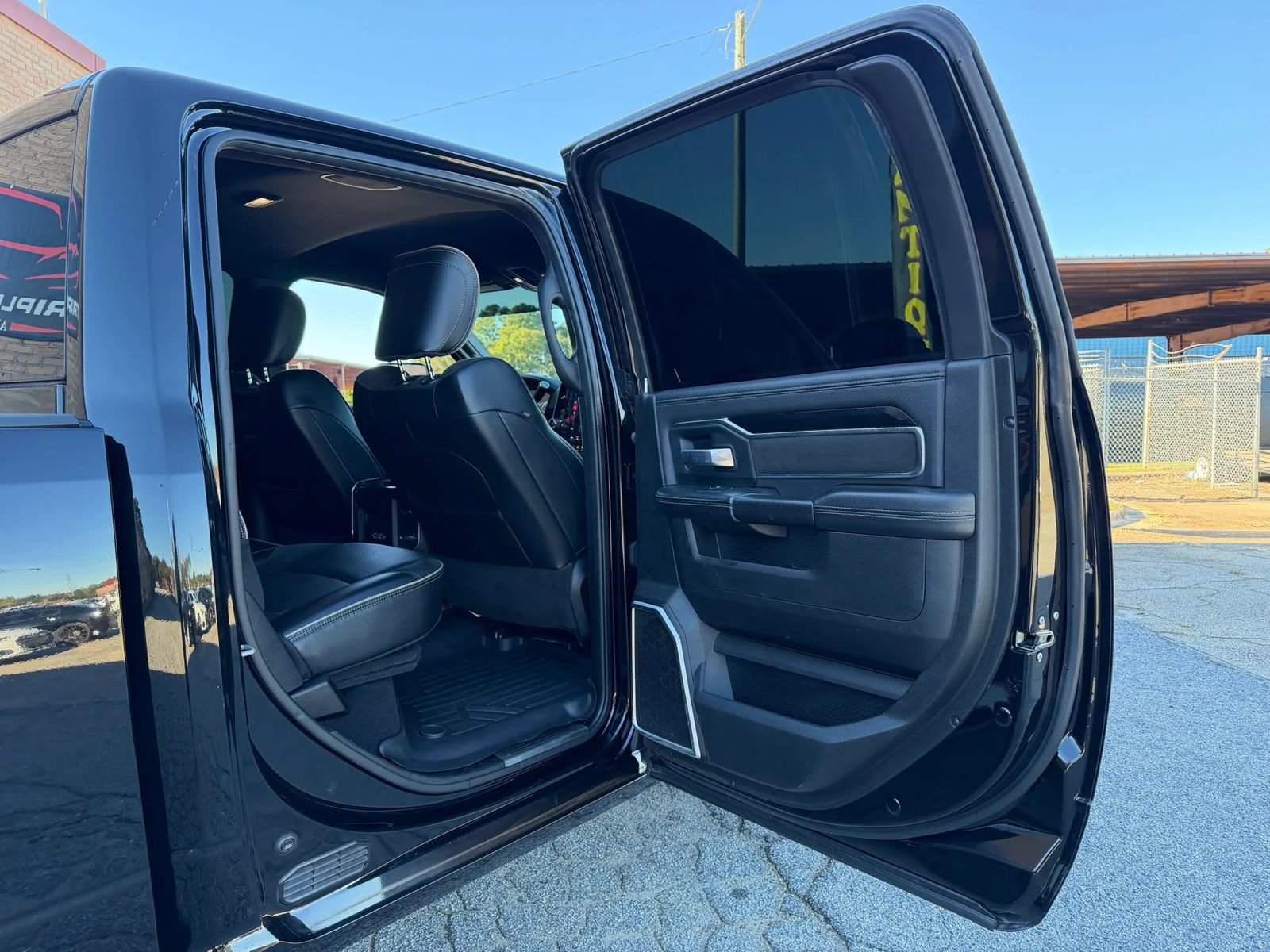 Used 2021 RAM 2500 Laramie w/ Night Edition AWD/4WD image 13