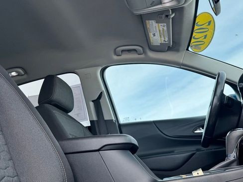 Used 2020 Chevrolet Equinox LT w/ Driver Convenience Package image 20