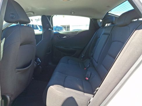 Certified 2018 Chevrolet Malibu LT FWD image 12