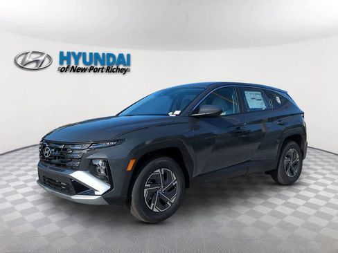 New 2026 Hyundai Tucson Blue SE AWD/4WD image 1