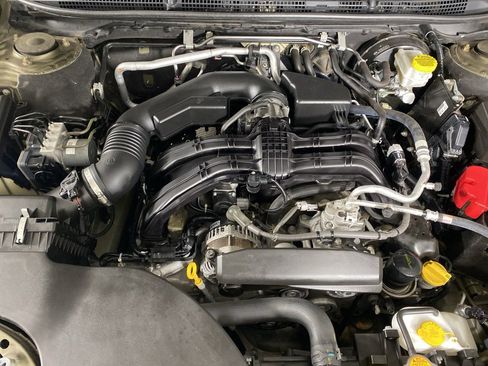 Used 2020 Subaru Outback Limited w/ Popular Package #2 image 13