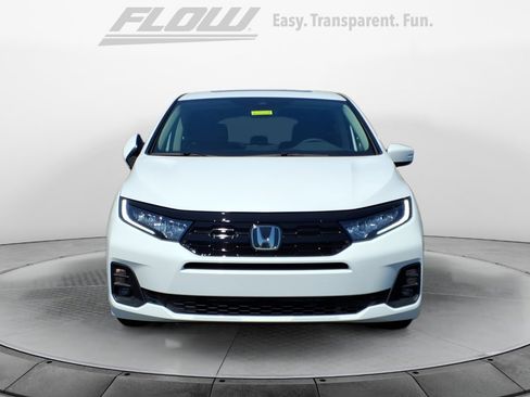 New 2026 Honda Odyssey Touring image 2