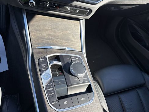 Used 2024 BMW 430i Convertible image 19