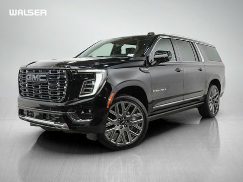 Used 2025 GMC Yukon XL Denali Ultimate AWD/4WD image 1
