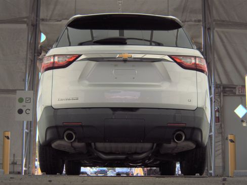 Used 2019 Chevrolet Traverse LT FWD image 8