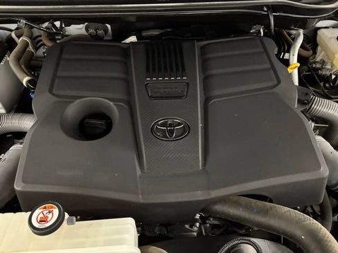Used 2024 Toyota Tundra SR5 AWD/4WD image 24