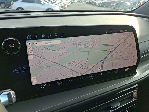 New 2026 Chevrolet Traverse LT image 12