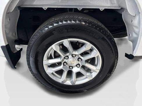 Used 2023 Chevrolet Silverado 1500 LT AWD/4WD image 86