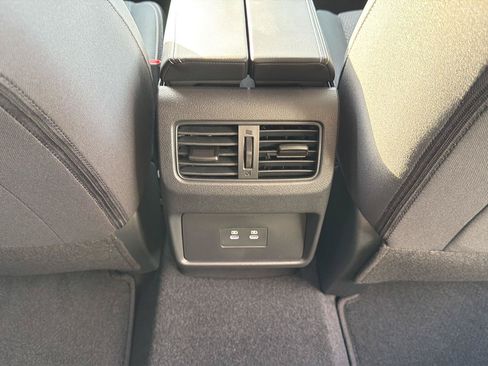 Used 2026 Nissan Rogue SV AWD/4WD image 42