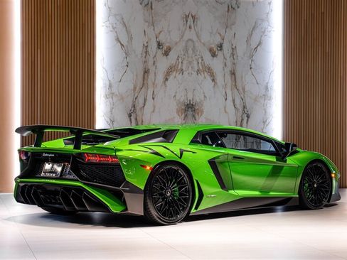 Used 2016 Lamborghini Aventador LP 750-4 Superveloce AWD/4WD image 5