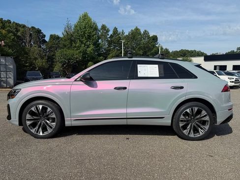 Used 2024 Audi Q8 Prestige AWD/4WD image 2