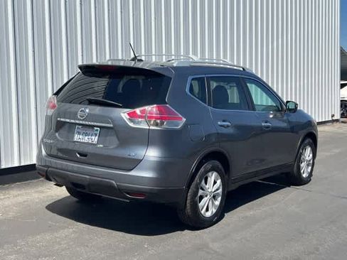 Used 2015 Nissan Rogue SV FWD image 6