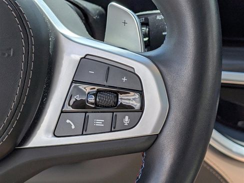 Used 2023 BMW X7 M60i image 28